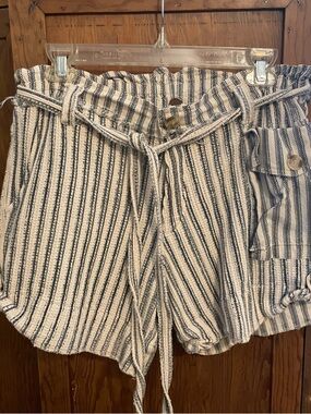 Free People paper bag shorts size S